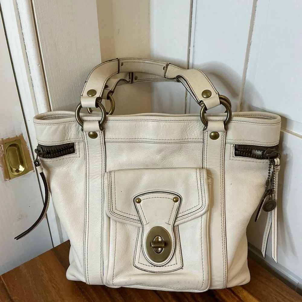 Coach Cream Leather Tote Bag - Picture 1 of 8